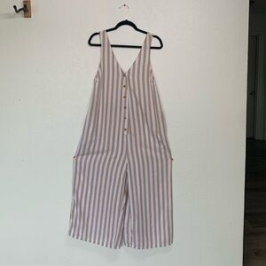 🌟 Old navy striped jumpsuit 🌟